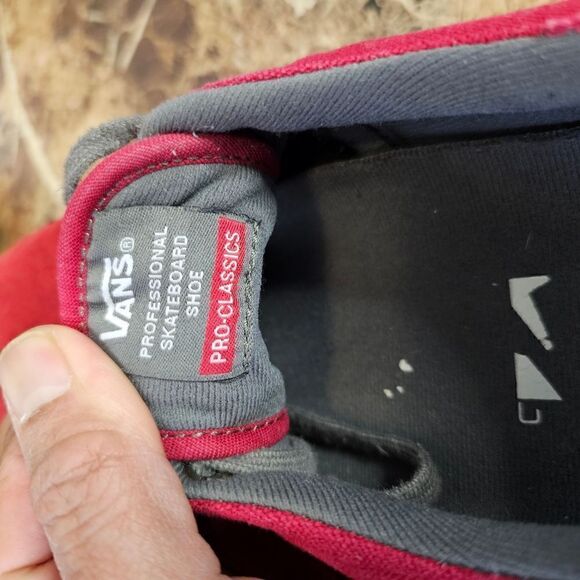 Vans men's Off The Wall skateboard low oldskool red shoes size 10.5. B439 - Picture 10 of 11